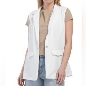 Women's White Sleeveless Blazer medium